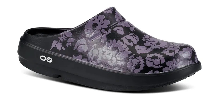 Oofos WOMEN'S OOCLOOG LIMITED EDITION CLOG - MIDNIGHT