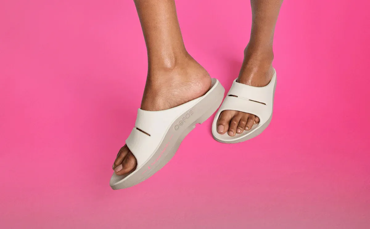 Oofos Unisex LIMITED EDITION 2025 OOAHH FUSED - PROJECT PINK 
