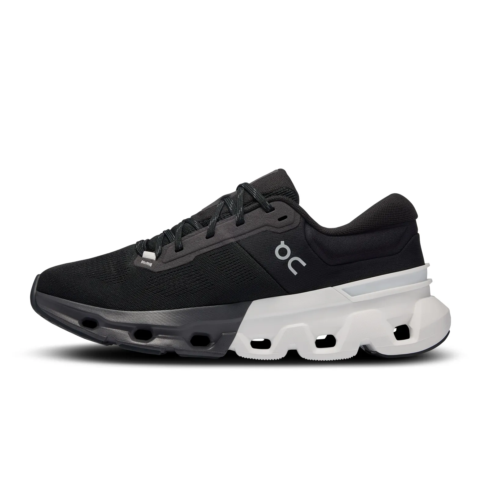 ON WOMENS Cloudflyer ／ オン レディース23.5 On Women's Cloudflyer 5 Black/White