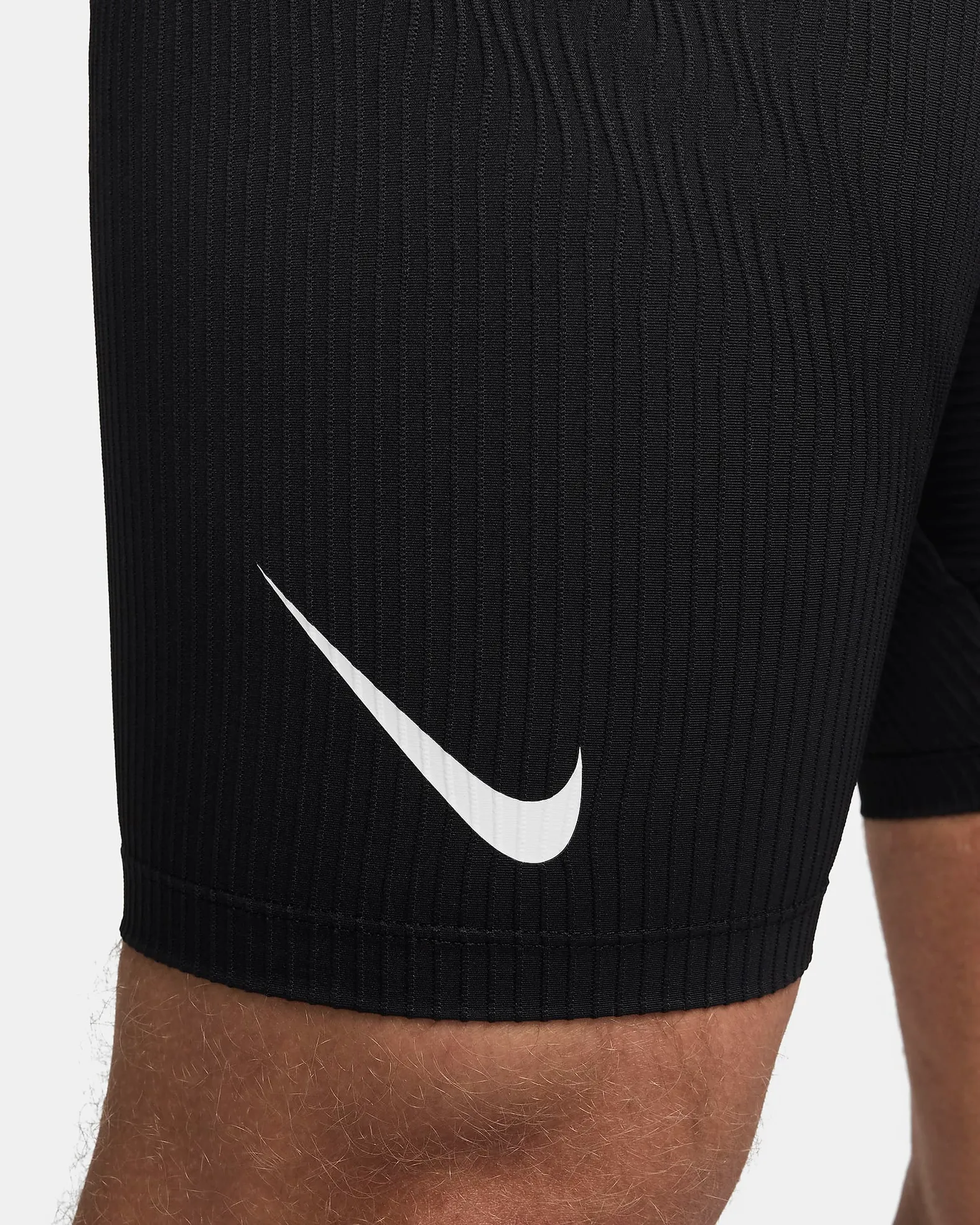 Nike Men's AEROSWIFT Half Tight Black