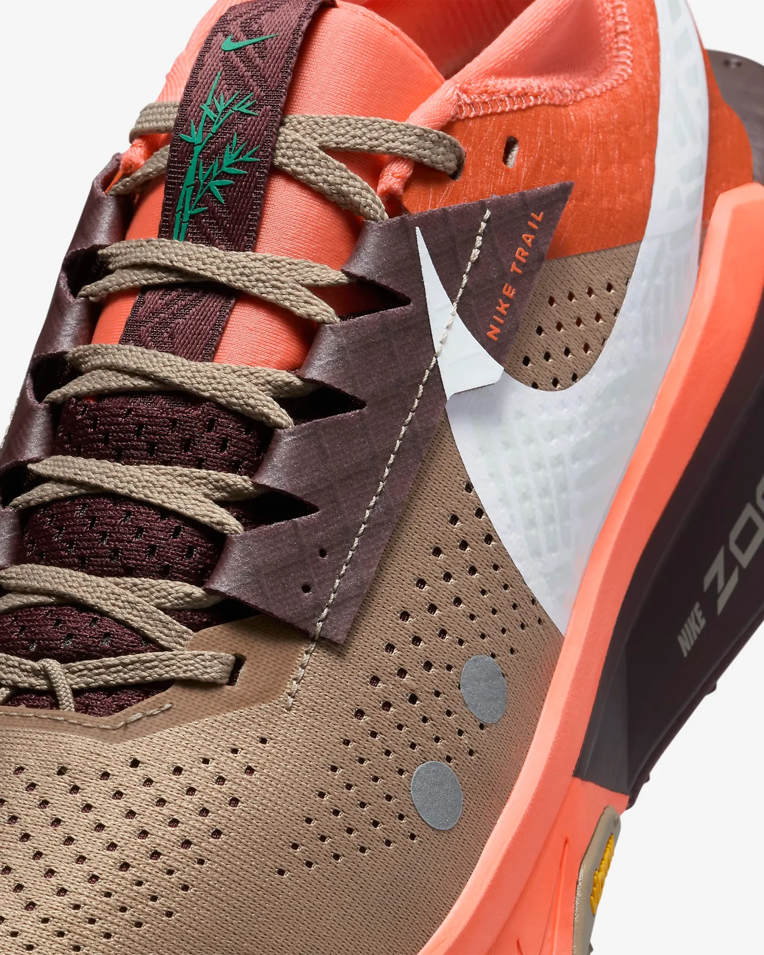 Men's Nike Zegama 2 - Khaki/Hyper Crimson/Burgundy Crush/White
