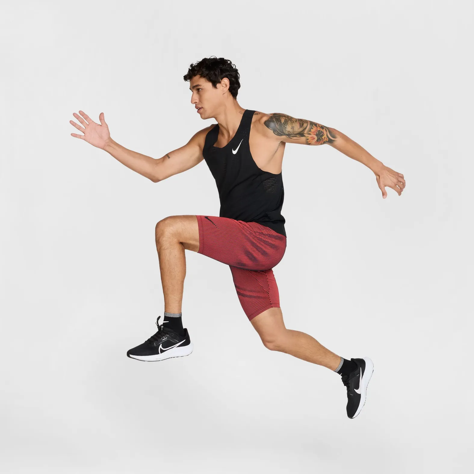 NIKE Men's Aeroswift Compression Short BLACK/BRIGHT CRIMSON