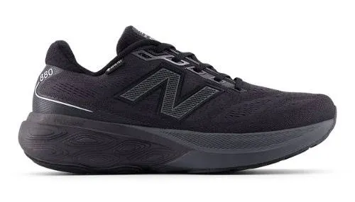 New Balance Fresh Foam X 880v15 Cut in half: New Balance Fresh Foam X 880 v15 Review (2025  main image 4