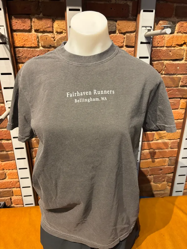 Fairhaven R&W FR TEXT TEE PEPPER