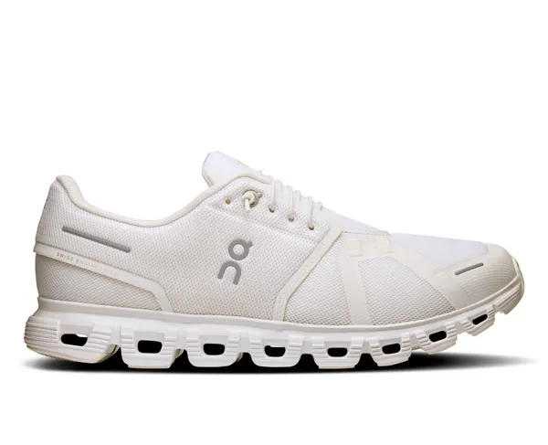 On M CLOUD 6 WHITE/WHITE