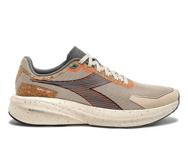 DIADORA Men's Mythos Blushield Volo 5 2030 Beige/Steel Grey