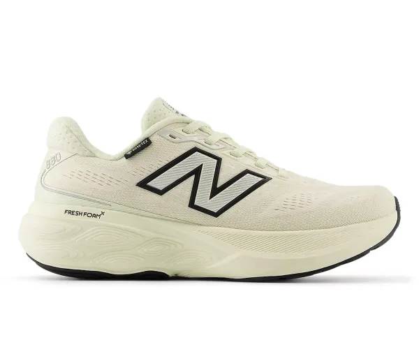 New Balance Women's 880v15 GORE-TEX® Permafrost with mineral and black