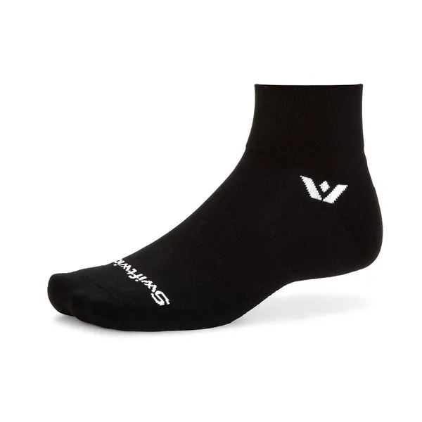 Swiftwick Aspire Quarter Crew Black