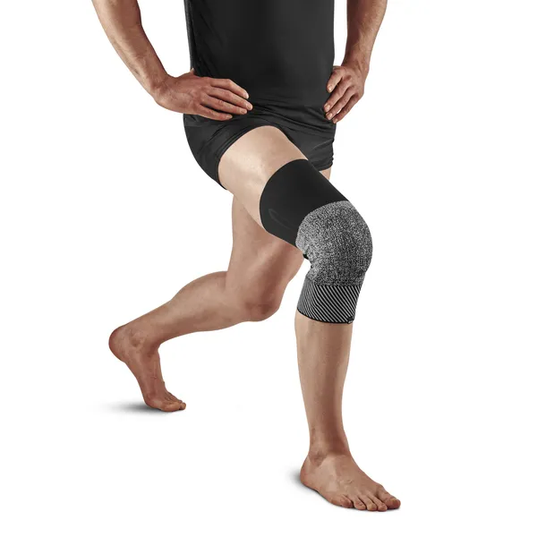CEP Max Knee Sleeve Black/White