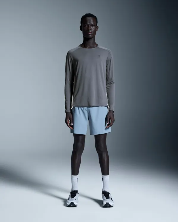 On M PERFORMANCE SHORTS 7" CHAMBRAY
