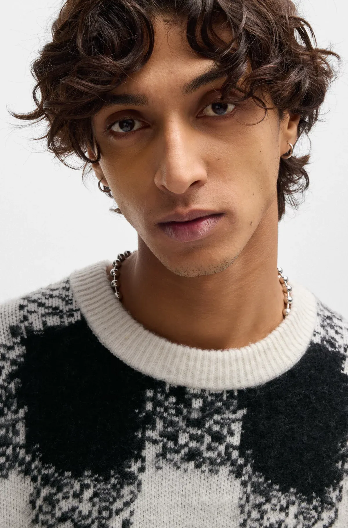 Hugo Boss Oversize-Fit Sweater with Jacquard-Knitted Check Pattern