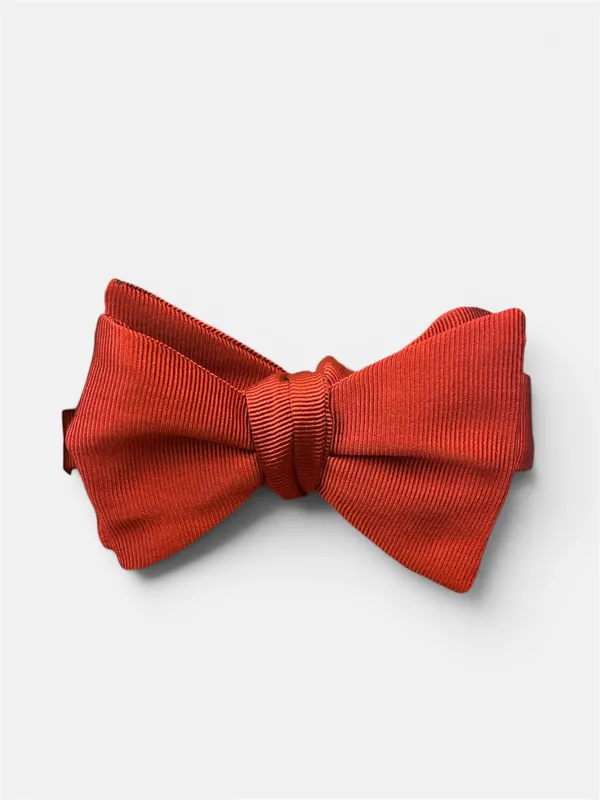 CARROT & GIBBS 2 3/4" Woven Italian Silk Bow Tie- Red RED