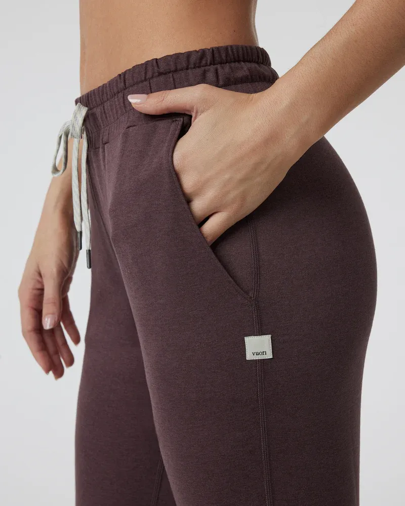 VUORI Women's Performance Jogger ELDERBERRY HEATHER