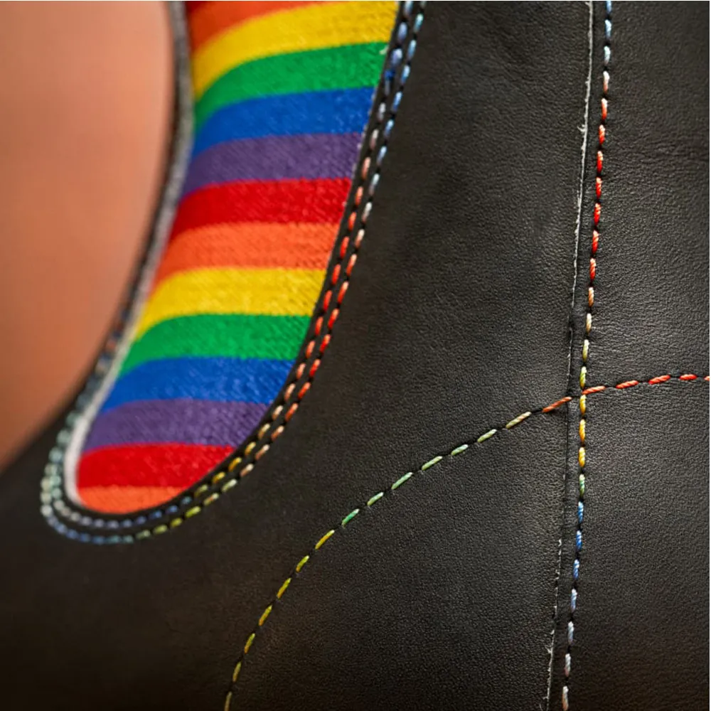 Blundstone 2105 Men’s Chelsea Boots - Rainbow Pride Blundstone Unisex 2105 Chelsea Boot Rainbow main image 3