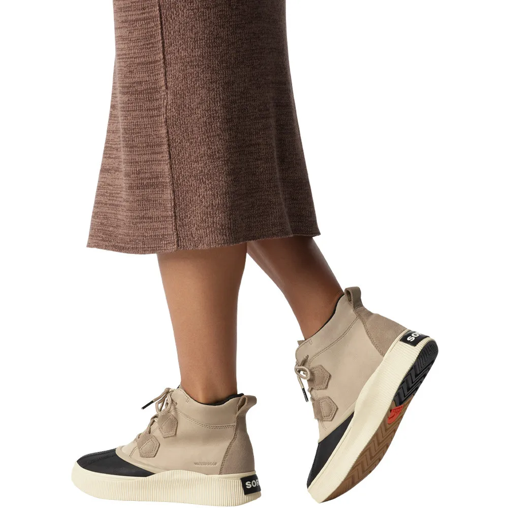 Sorel Women's Out N About IV Classic Waterproof Omega Taupe / Black