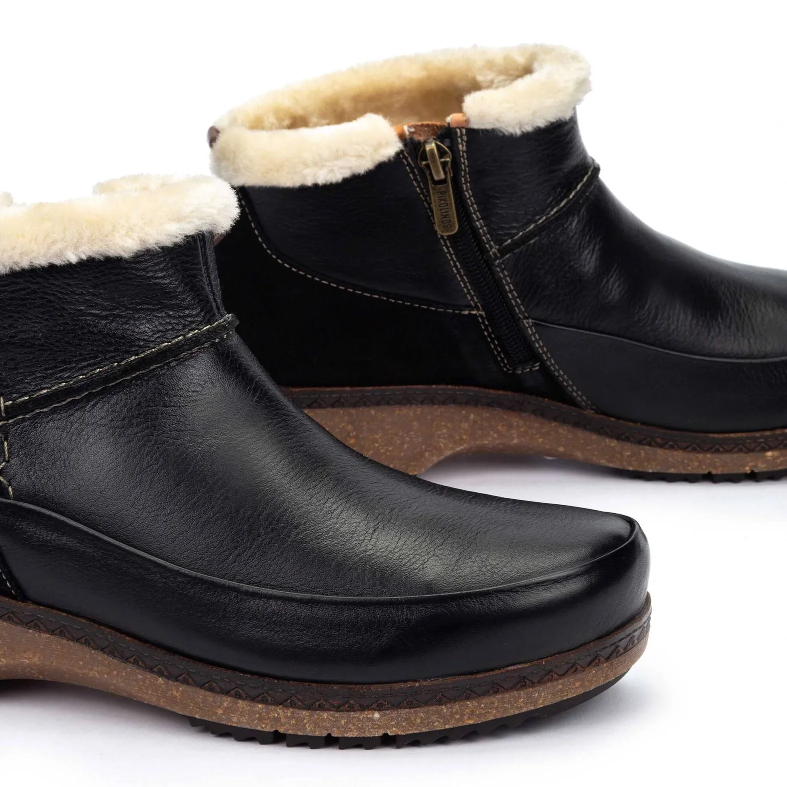 Pikolinos Women's Granada 8827C1 Black