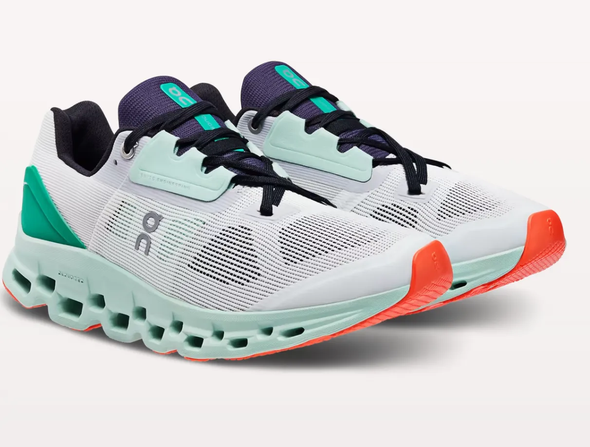 ON RUNNING W. CLOUDSTRATUS UNDYED-WHITE/CREEK