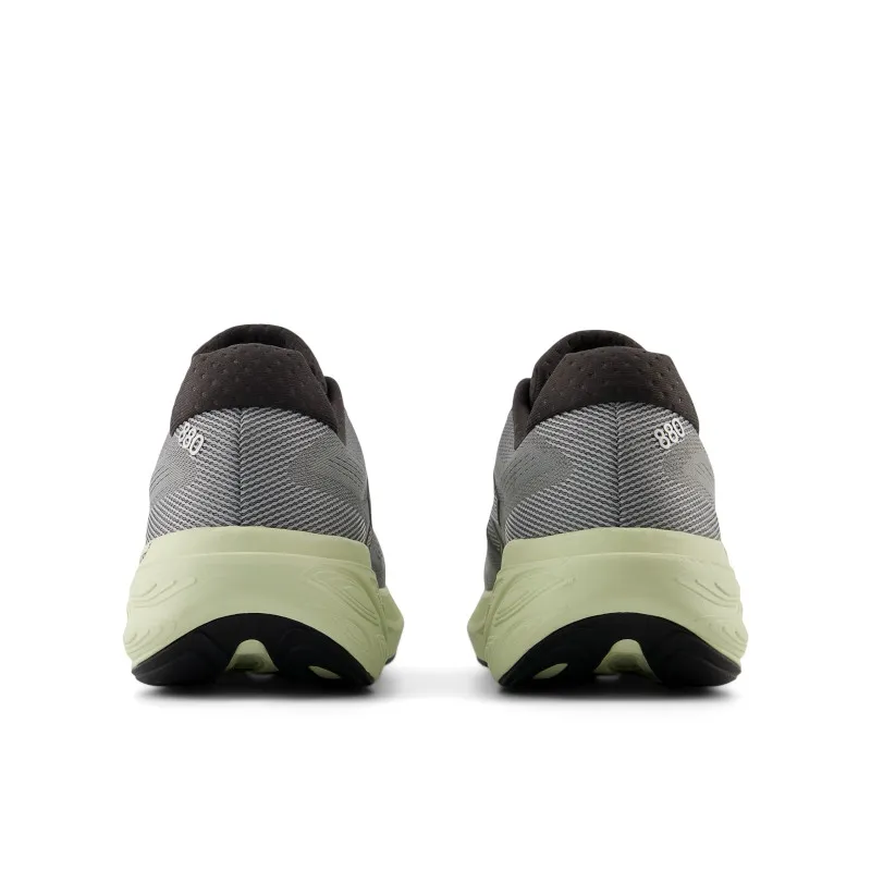 New Balance Men display picture 1