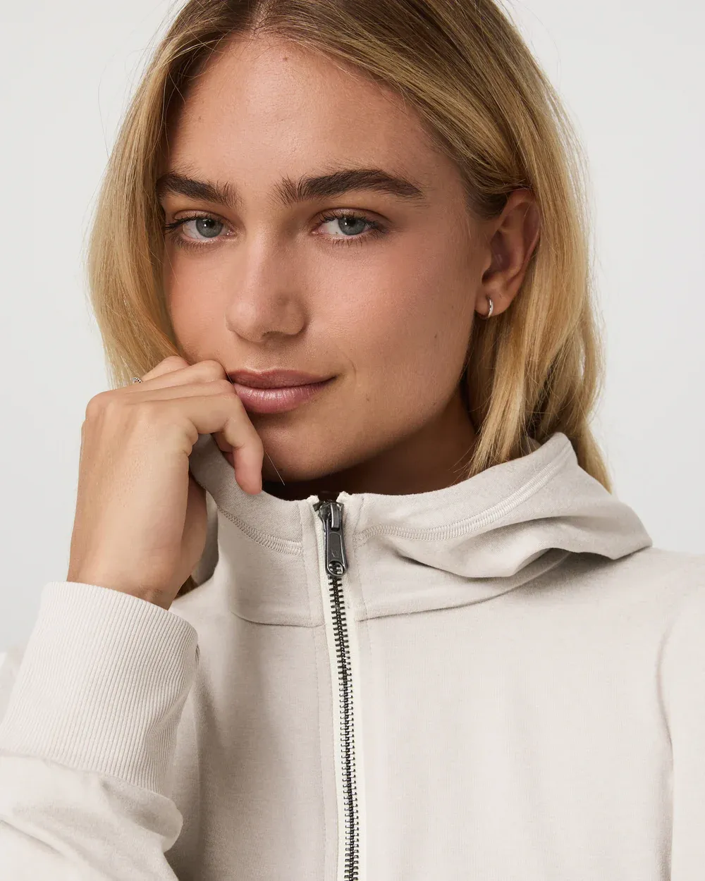 VUORI Women's Halo Modern Full Zip Hoodie ECRU HEATHER