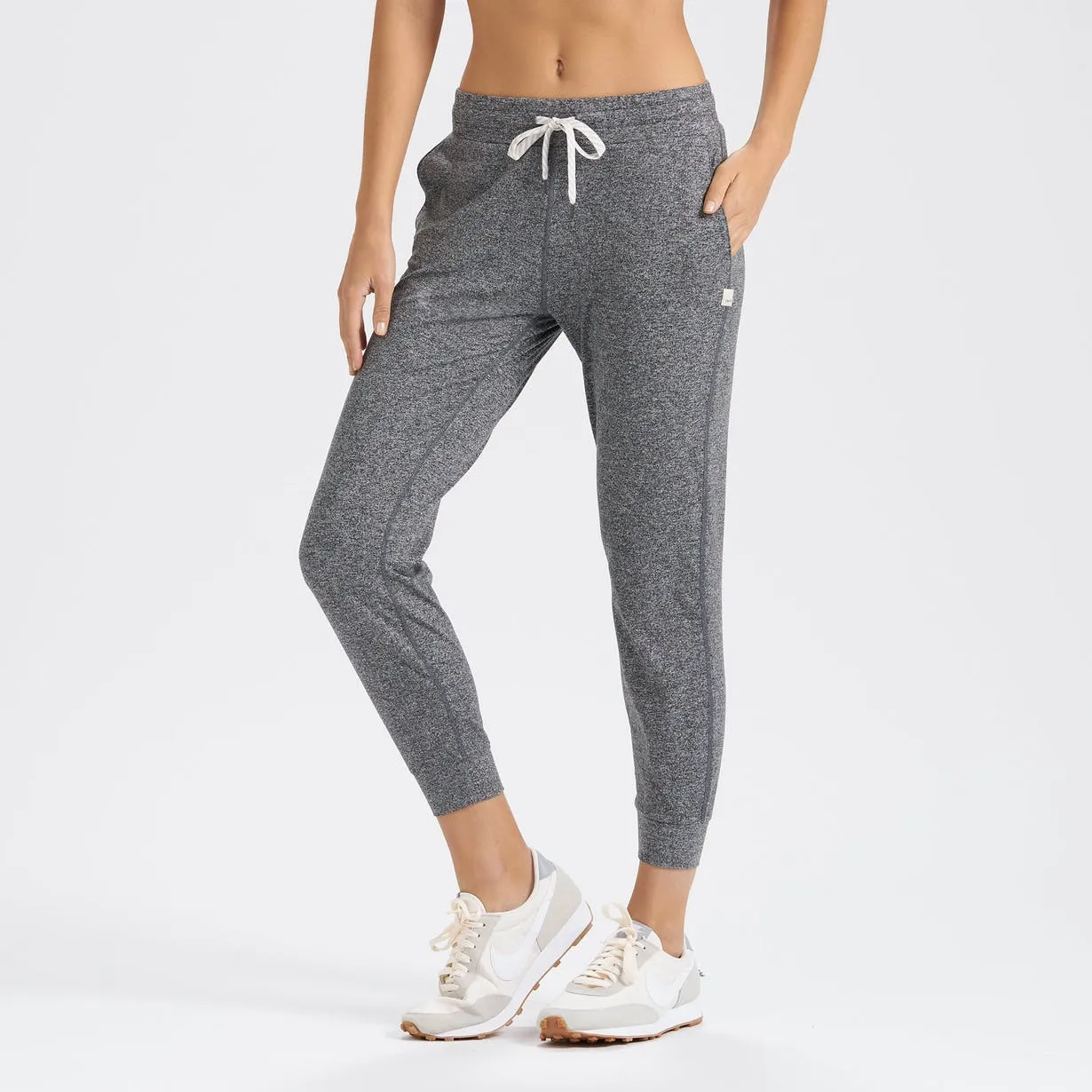 VUORI Women's Performance Jogger HEATHER GREY