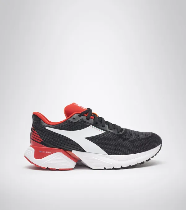 DIADORA US INC M Mythos Blushield Vigore C5322 - Black/White/Fer. Red Italy