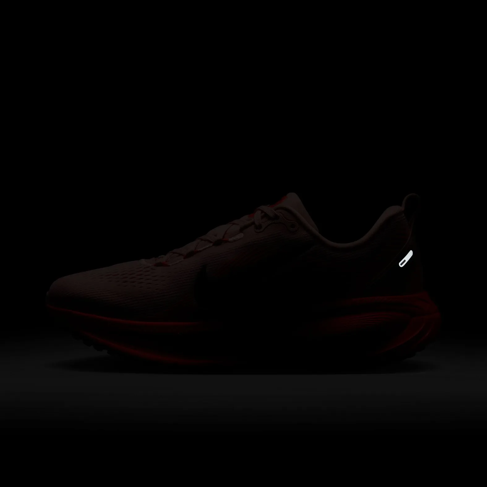 Nike Women's Vomero 18 600 - Atmosphere/Black-Bright Crimson