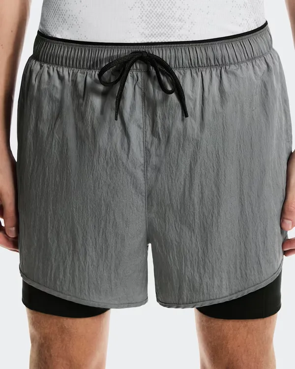On M PERFORMANCE VOLT SHORT 7" GLACIER