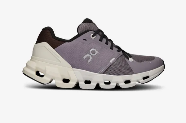 ON RUNNING Women's Cloudflyer 4 Shark/Pearl