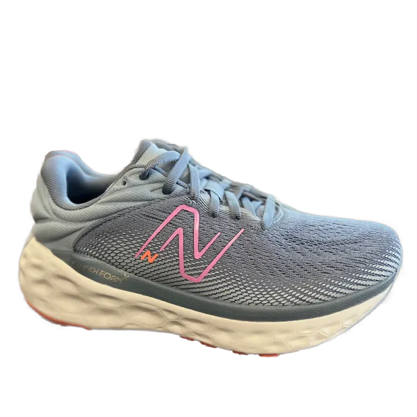 New Balance WOMEN'S 840v1 FLS