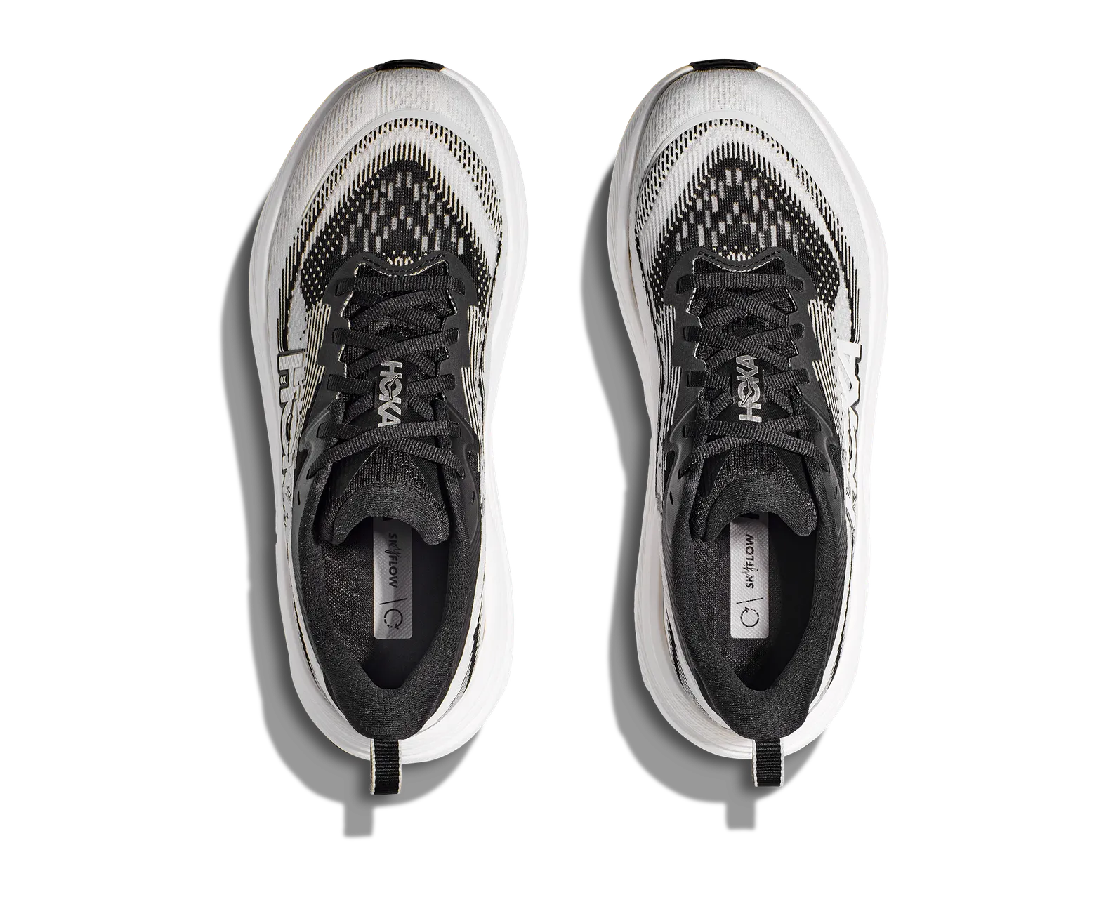 HOKA Women's Skyflow Wide BLACK/WHITE